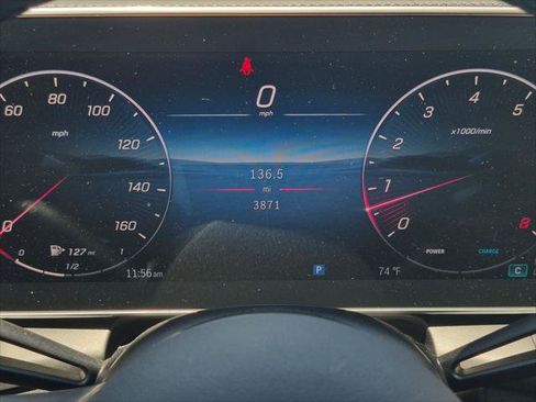 Used 2025 Mercedes-Benz GLC 300 image 16