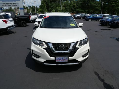 Used 2019 Nissan Rogue SL AWD/4WD image 3