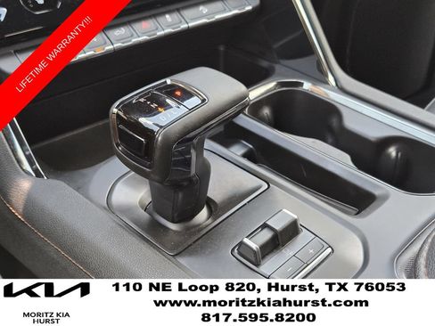 Used 2024 GMC Sierra 1500 AT4 w/ Technology Package AWD/4WD image 9