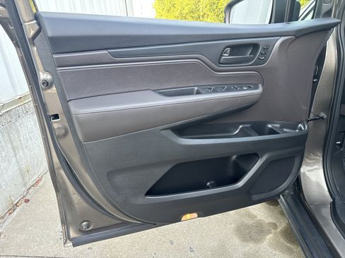 Used 2018 Honda Odyssey EX-L image 8