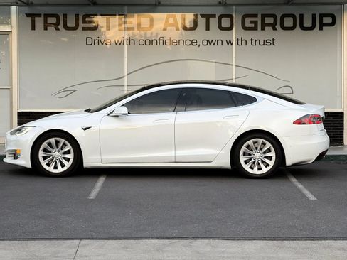 Used 2017 Tesla Model S 75D AWD/4WD image 11