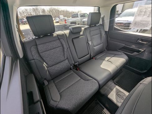 Used 2023 Toyota Tundra Limited AWD/4WD image 23