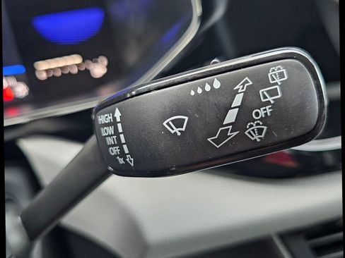 Used 2022 Volkswagen Taos S w/ IQ Drive S Package image 17