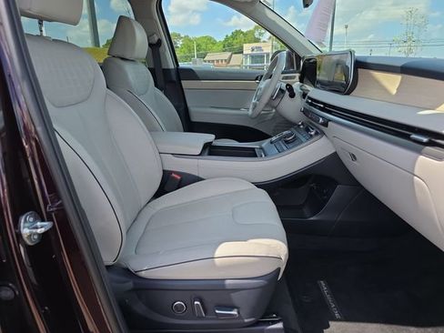 Used 2024 Hyundai Palisade Limited AWD/4WD image 16