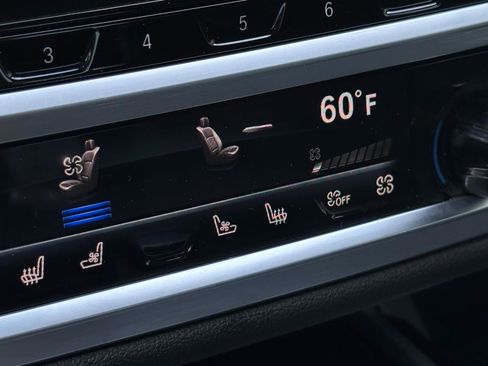 Used 2019 BMW 740i w/ Executive Package RWD image 31