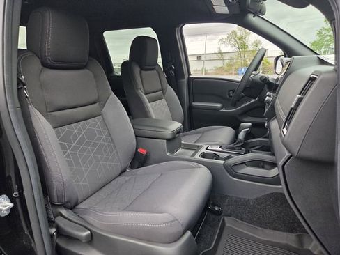 New 2026 Nissan Frontier SV AWD/4WD image 13