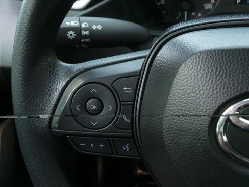 Used 2025 Toyota Corolla LE FWD image 28