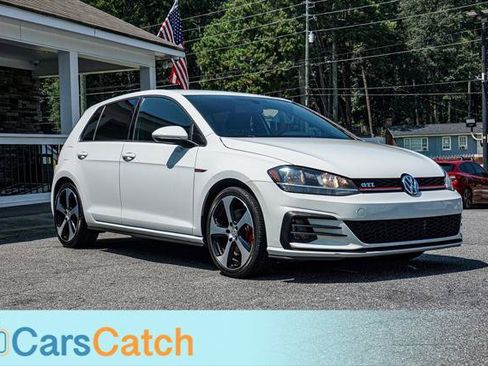 Used 2018 Volkswagen GTI S FWD image 10