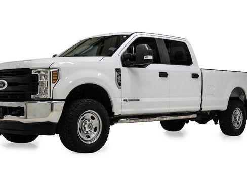 Used 2018 Ford F350 XL w/ Power Equipment Group AWD/4WD image 2
