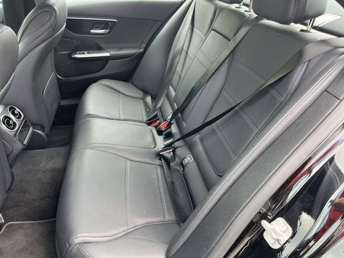 Used 2025 Mercedes-Benz C 300 4MATIC Sedan image 18