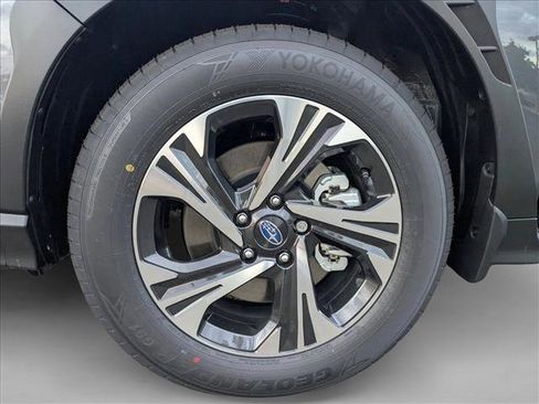 Used 2025 Subaru Crosstrek 2.0i Premium image 10