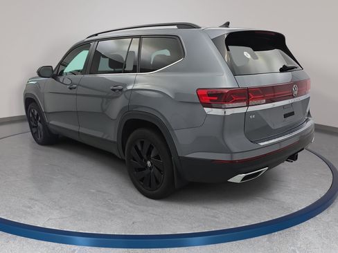 Certified 2024 Volkswagen Atlas SE w/ Panoramic Sunroof Package FWD image 7