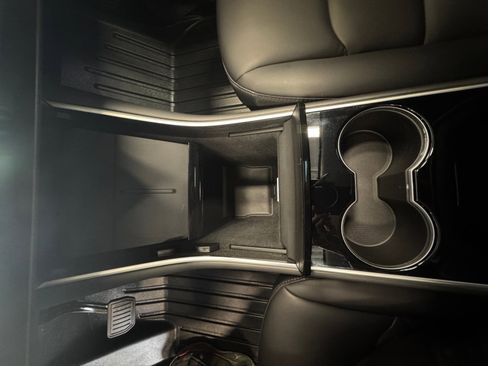 Used 2020 Tesla Model Y Performance image 12