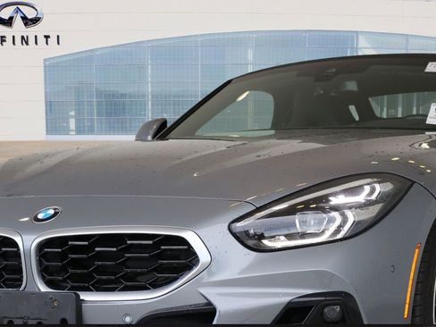 Used 2025 BMW Z4 sDrive30i image 11