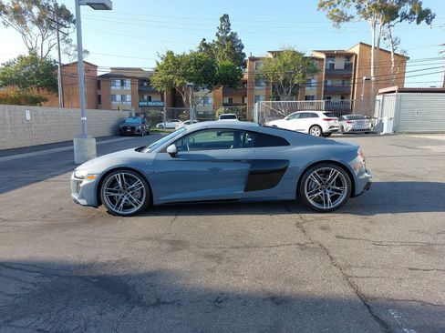 Used 2023 Audi R8 V10 performance RWD image 8