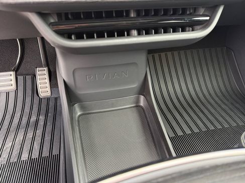 Used 2022 Rivian R1T Adventure AWD/4WD image 20