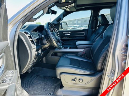 Used 2022 RAM 1500 Big Horn AWD/4WD image 3
