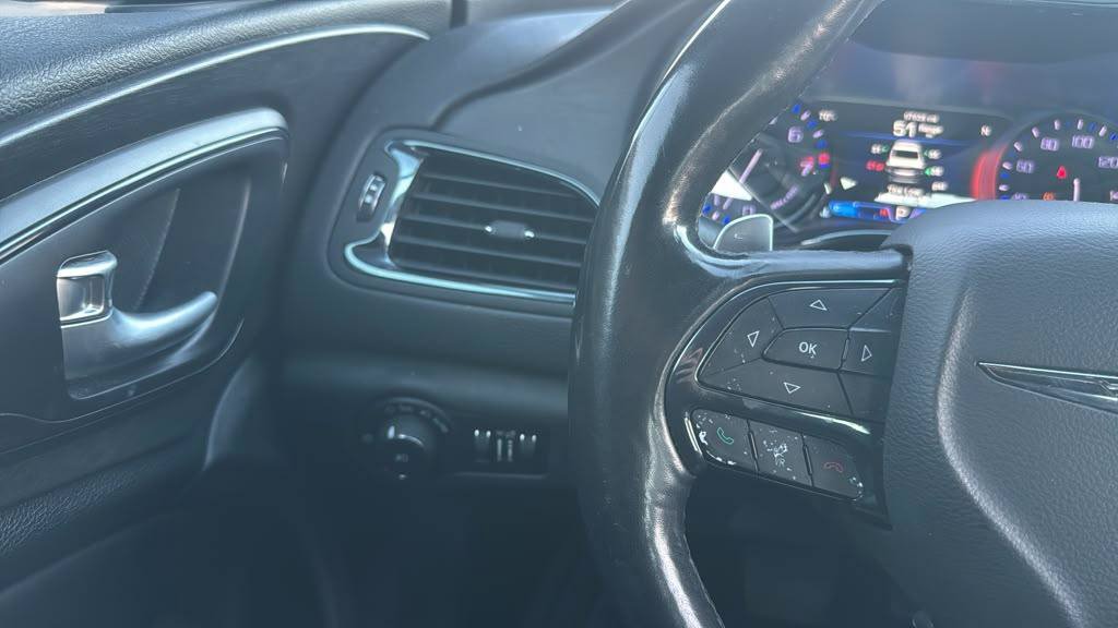 Used 2016 Chrysler 200 S w/ Comfort Group AWD/4WD image 16