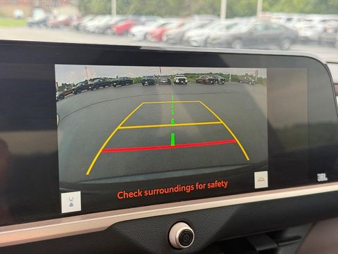 Certified 2023 Toyota Crown image 22