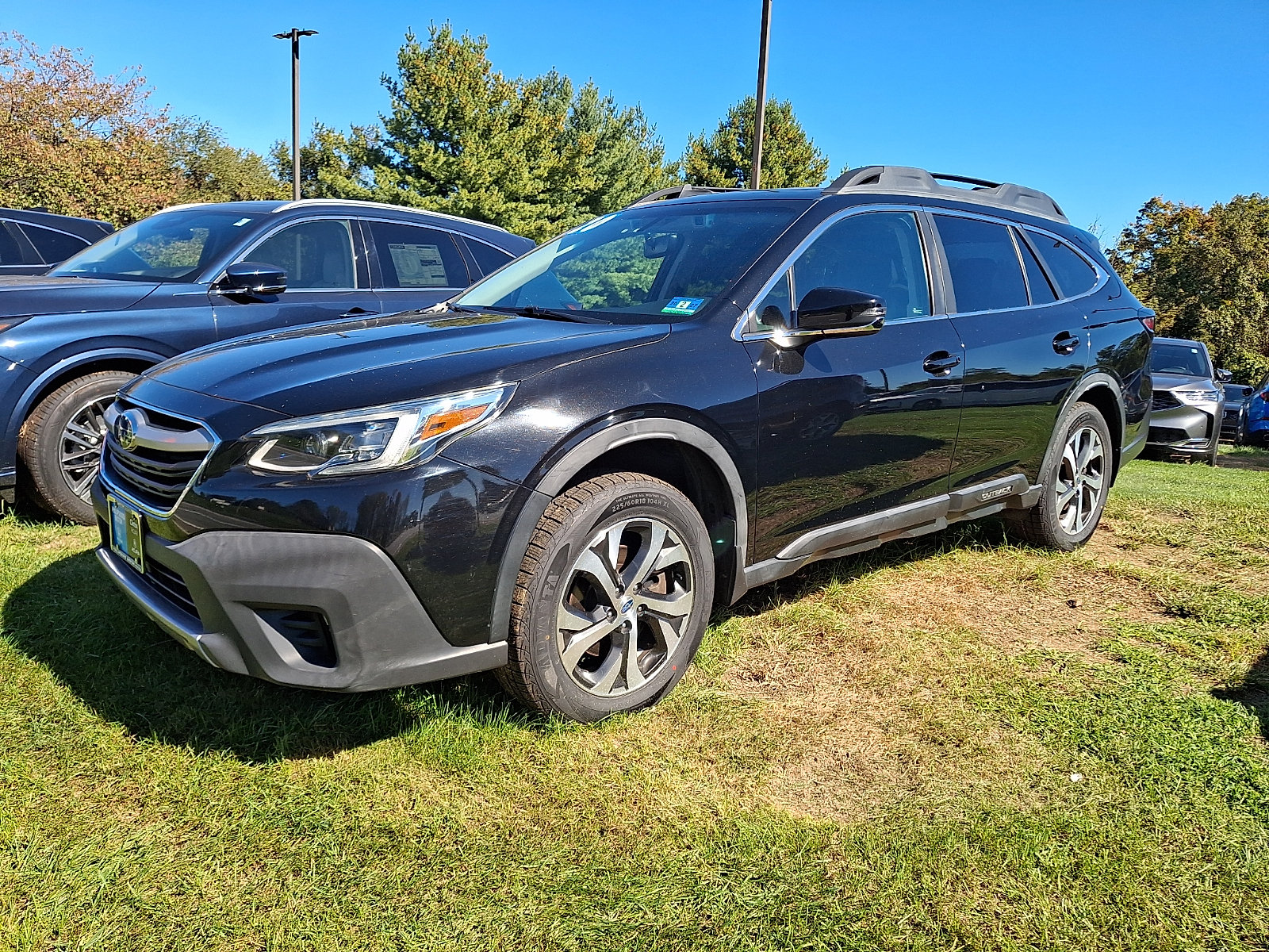 Used 2020 Subaru Outback Limited AWD/4WD image 3