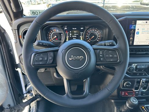 New 2025 Jeep Gladiator Mojave w/ Safety Group image 11