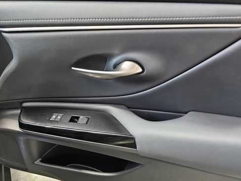 Used 2024 Lexus ES 350 w/ Premium Package FWD image 6