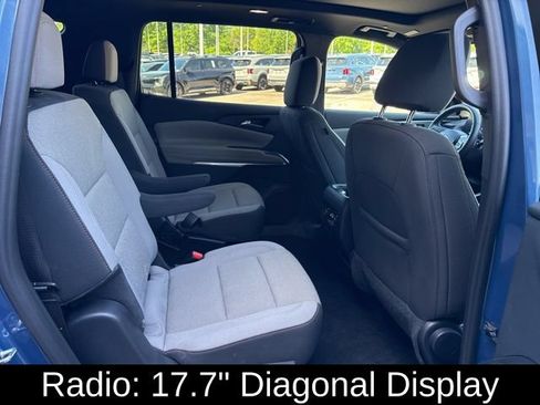 Used 2024 Chevrolet Traverse LT FWD image 7