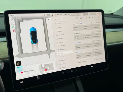 Used 2023 Tesla Model Y Performance image 30