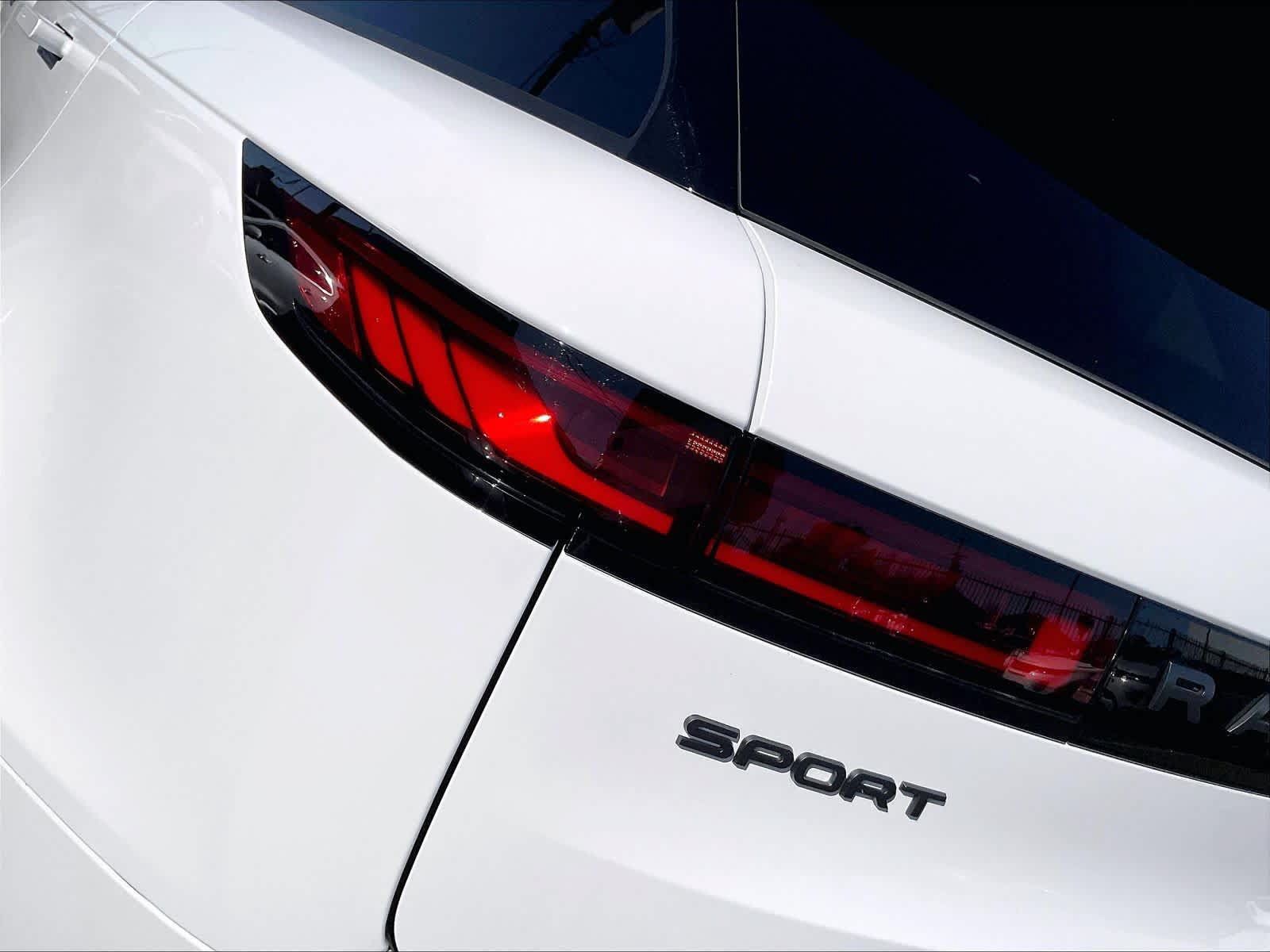 New 2025 Land Rover Range Rover Sport Dynamic SE AWD/4WD image 25