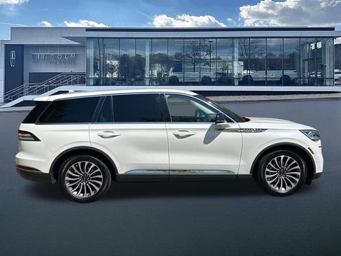 Used 2023 Lincoln Aviator Reserve w/ Equipment Group 201A RWD image 10