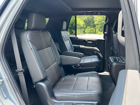 Used 2025 Chevrolet Tahoe High Country AWD/4WD image 52