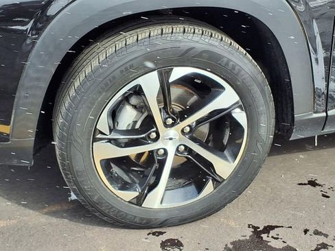 Used 2024 Chevrolet Trax RS w/ Sunroof Package image 27