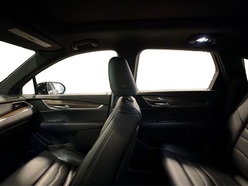 Used 2019 Cadillac XT5 Platinum AWD/4WD image 44
