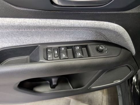 Used 2022 Jeep Compass Latitude w/ Sun and Sound Group AWD/4WD image 14