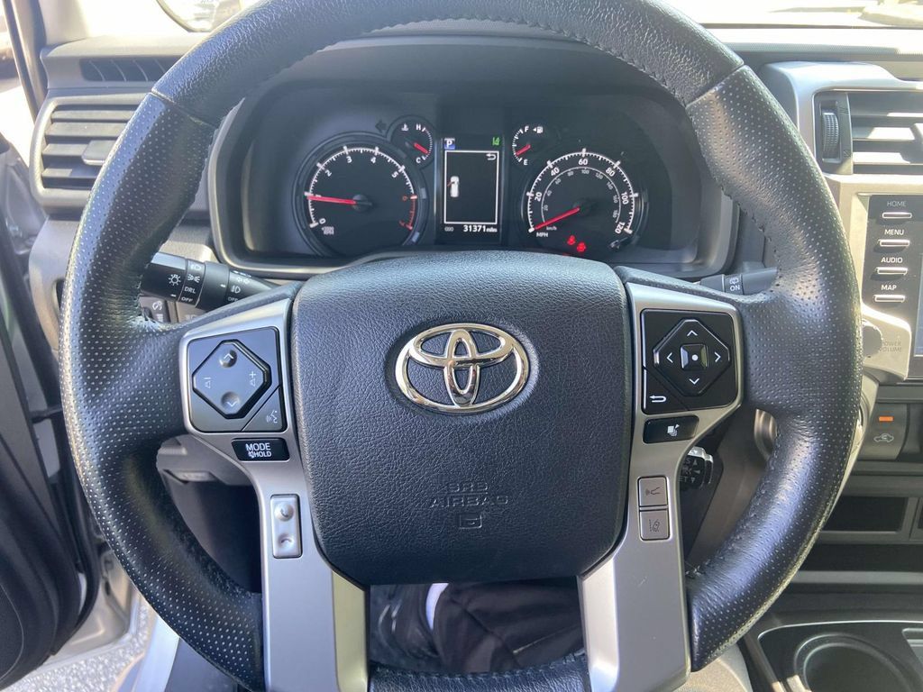 Used 2023 Toyota 4Runner SR5 Premium w/ Moonroof Package RWD image 34