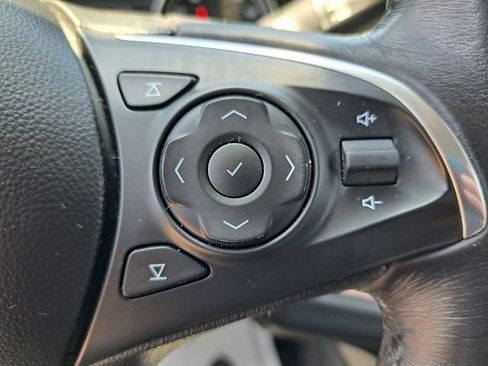 Used 2020 Buick Enclave Essence w/ Sound and Sites Package FWD image 18