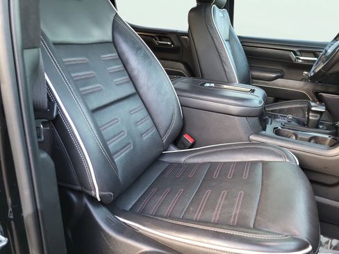 Used 2022 GMC Sierra 1500 AT4X image 21