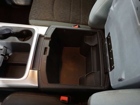 Used 2018 RAM 1500 Classic SLT w/ Luxury Group image 22