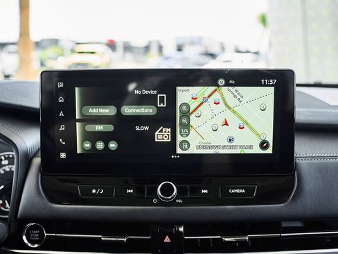 Used 2025 Mitsubishi Outlander ES FWD image 32