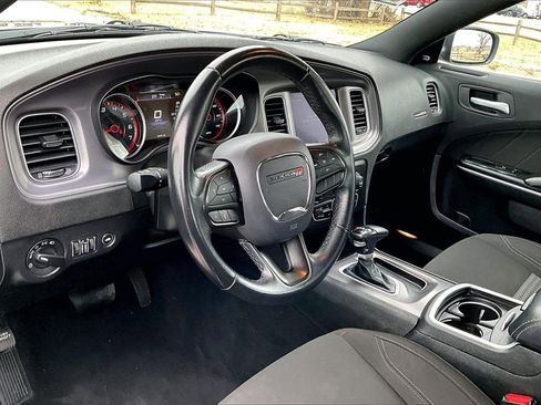Used 2023 Dodge Charger SXT image 11