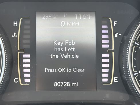 Used 2020 Jeep Cherokee Latitude Plus FWD image 2