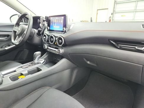 Used 2025 Nissan Sentra SR FWD image 37