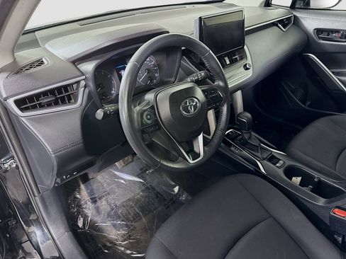 Used 2024 Toyota Corolla Cross LE image 23
