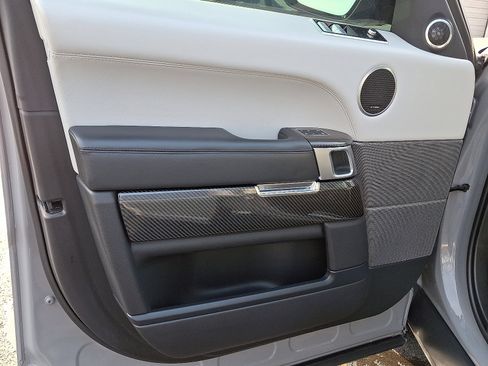 Used 2022 Land Rover Range Rover Sport SVR Carbon Edition image 13