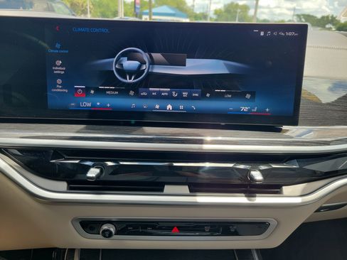 Used 2024 BMW X7 M60i w/ Executive Package AWD/4WD image 20