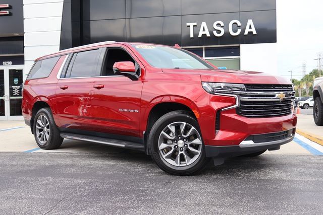 Used 2021 Chevrolet Suburban LT w/ LT Signature Package RWD image 1