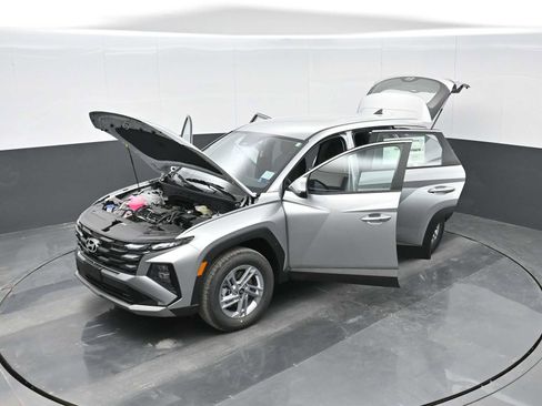 New 2026 Hyundai Tucson SE image 39