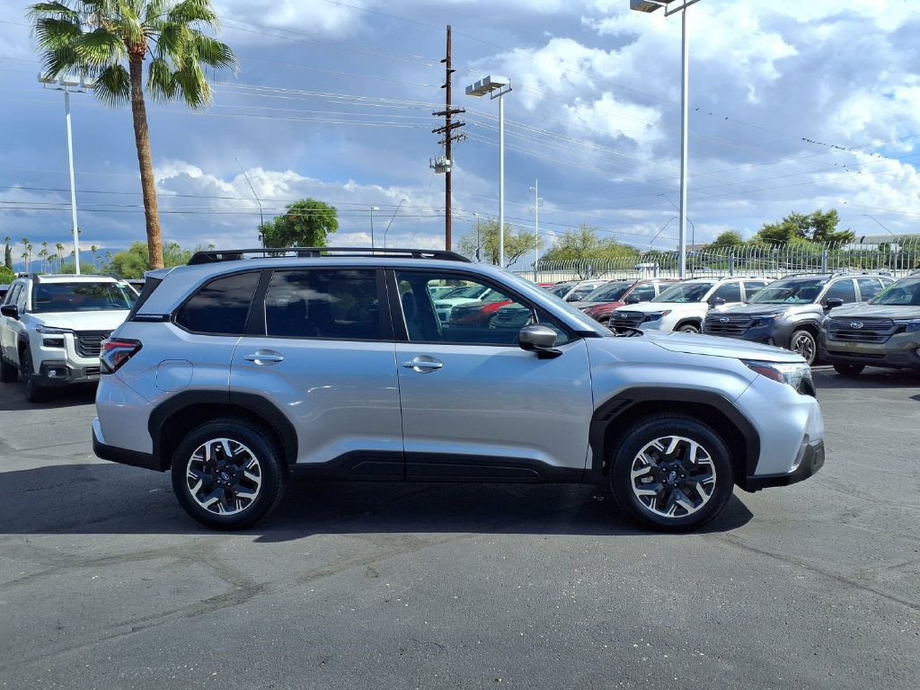 Certified 2025 Subaru Forester Premium AWD/4WD image 9