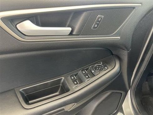 Used 2021 Ford Edge SEL w/ Convenience Package AWD/4WD image 12