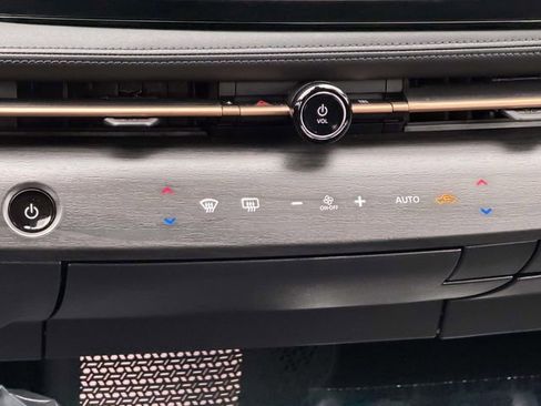 Used 2023 Nissan Ariya FWD image 18